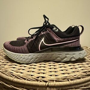Nike React Infinity Flyknit - Women’s 9.5